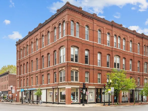 10 Kearney Sq APT 308, Lowell, MA 01852