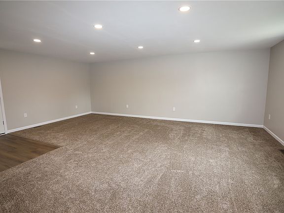 3rd image of 1172 5th St