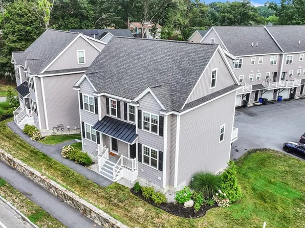 2 Walter G Wiede St #7, North Chelmsford, MA 01863