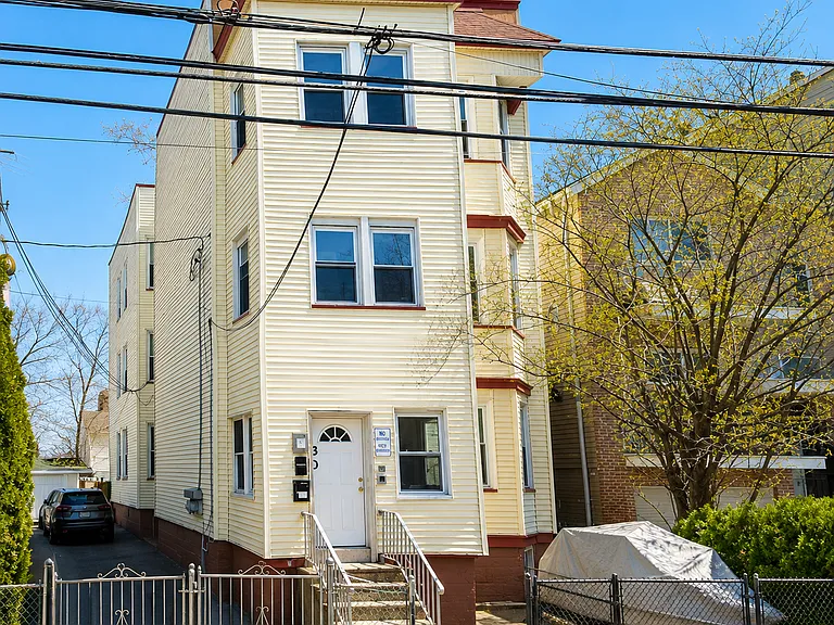 80 Columbia Ave #1 — Photo 4