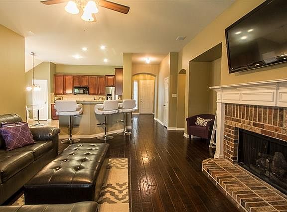 4th image of 2512 Calstone Dr