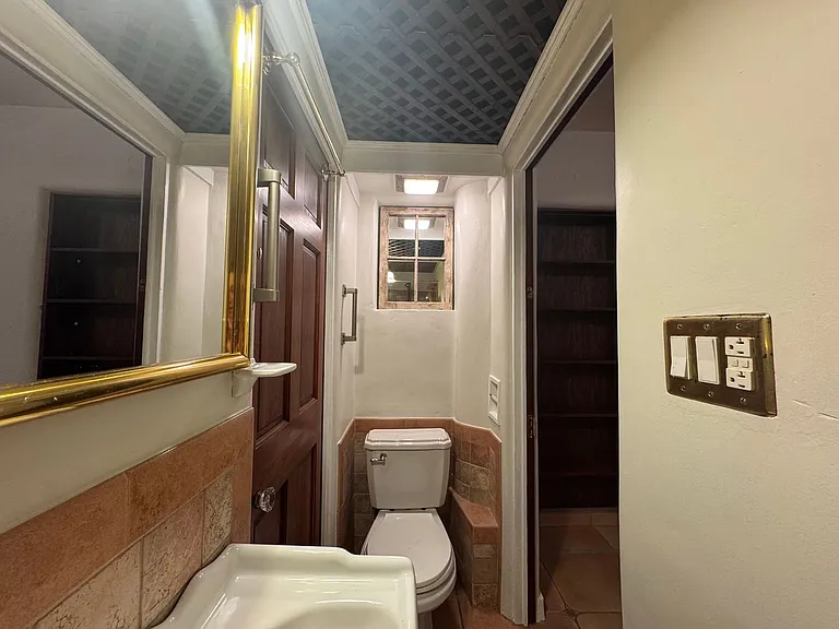 2616 SW 4th Pl — Photo 14