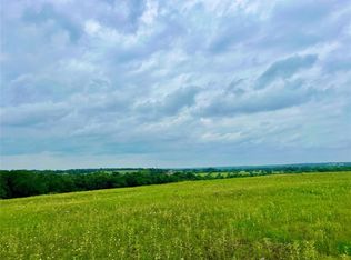 22 Kilkenny Rd, Poolville, TX 76487
