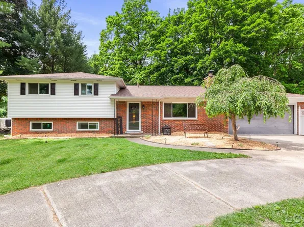 6155 Edgewood Dr, Jackson, MI 49203