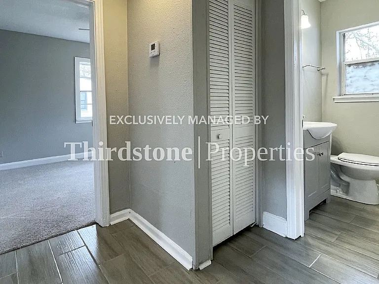 2939 W 11th St — Photo 13