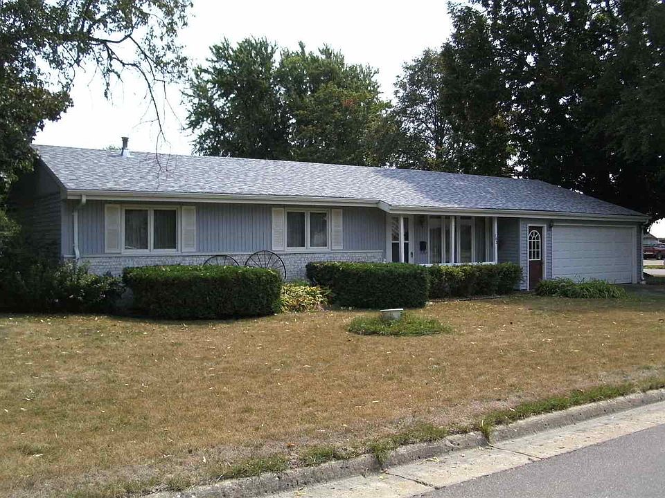 1st image of 102 N 17th Pl