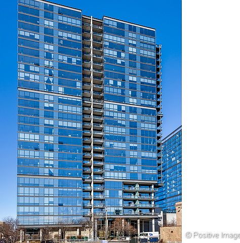 1st image of 860 W Blackhawk St Unit 2202