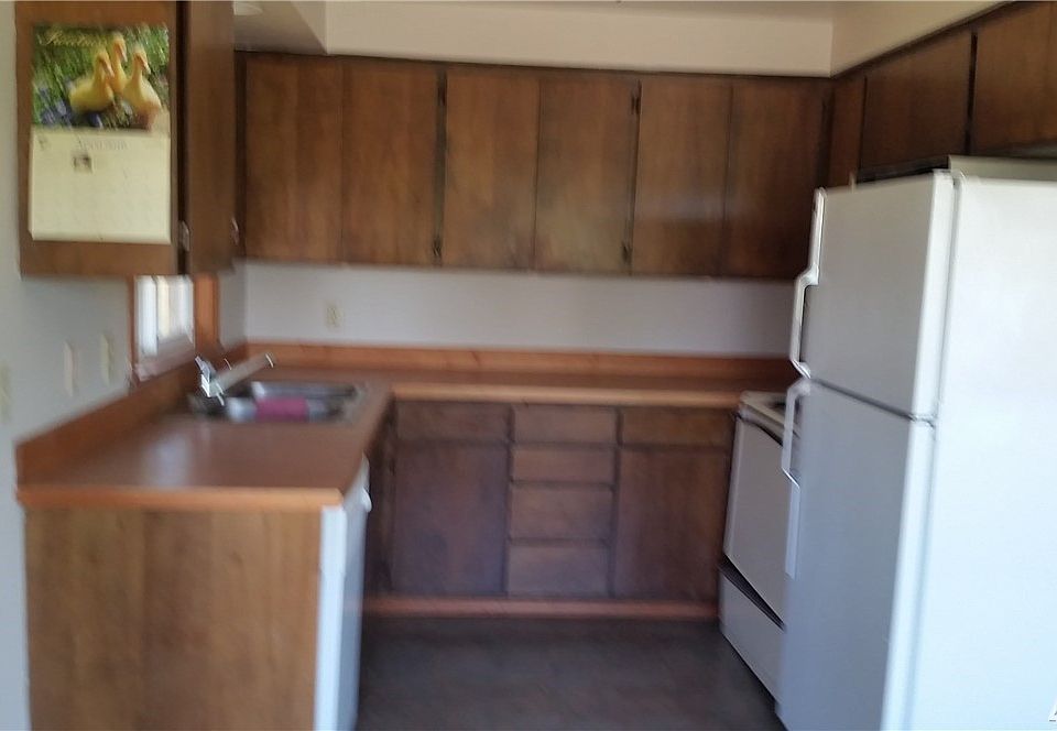 2nd image of 826 96th Ave NE #A