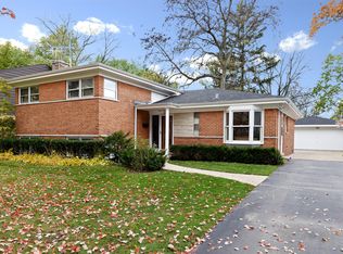 443 Alpine Ln, Wilmette, IL 60091