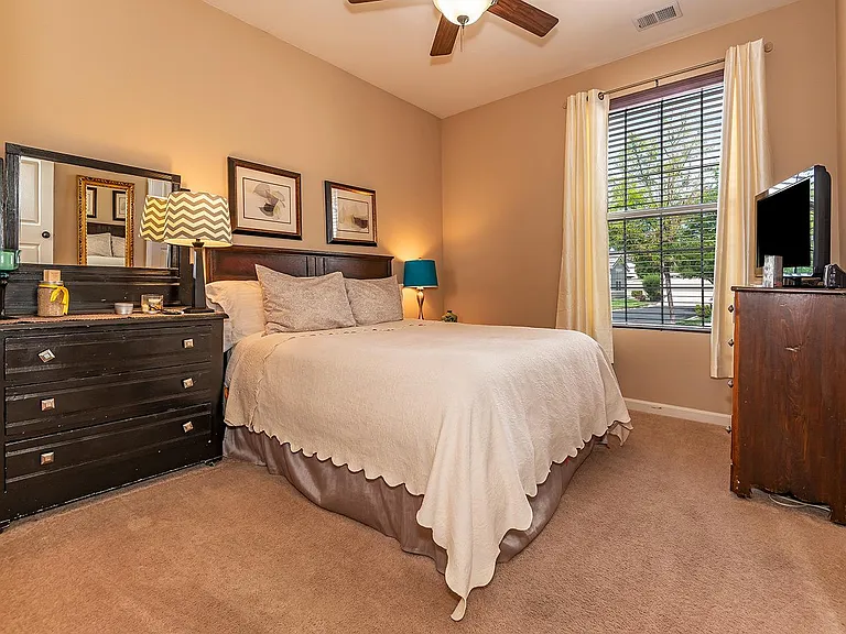 1691 Iron Mountain Dr — Photo 14