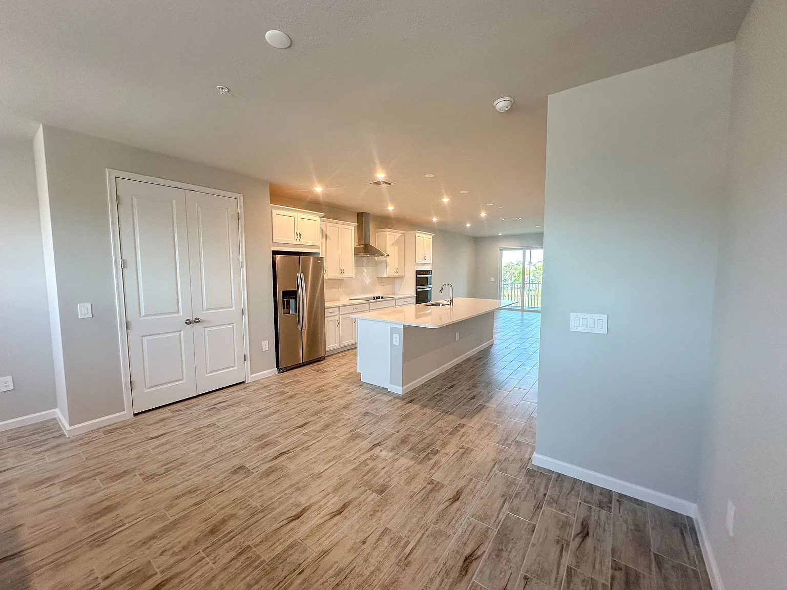 2 bed, 2.0 bath, 1480 sqft, $3,000 — Photo 3
