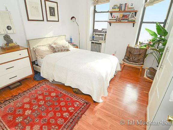 4th image of 17 Pike St APT 3D