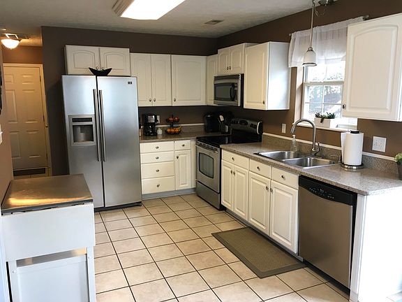 5th image of 6996 Yellow Oak Ln