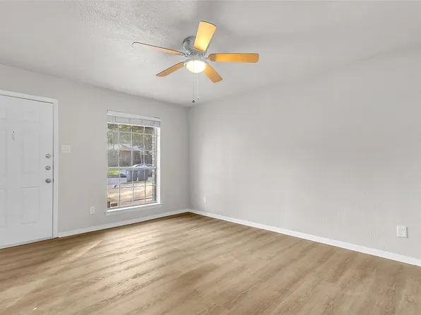6470 Tumbling Creek Trl, Dallas, TX 75241