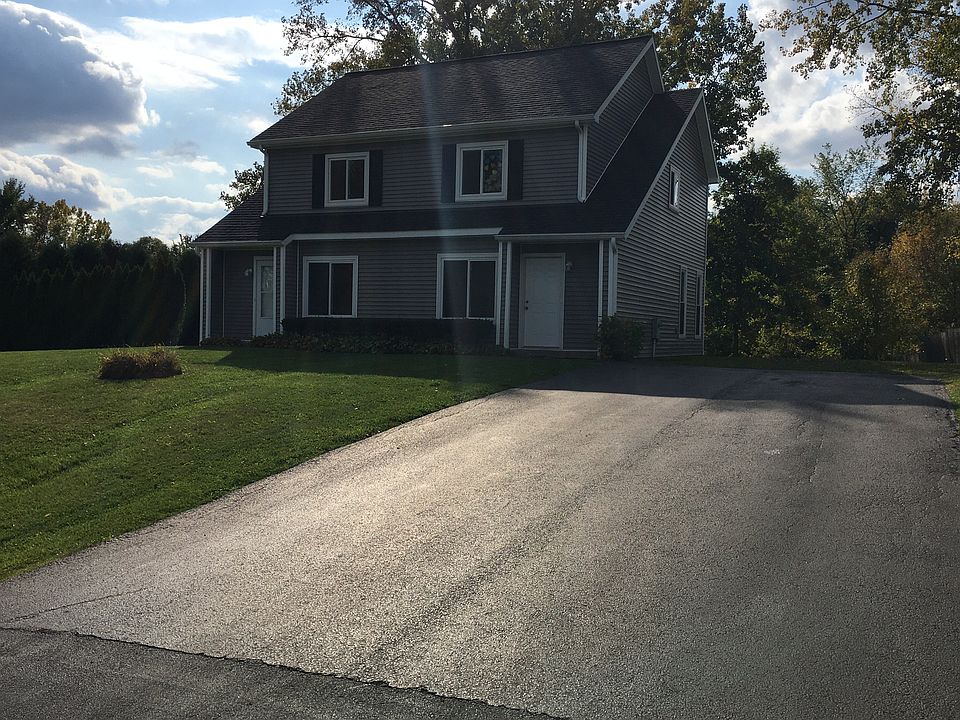 1st image of 4 Harvest Way #A