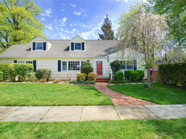 37 Boylston Street, Garden City, NY 11530