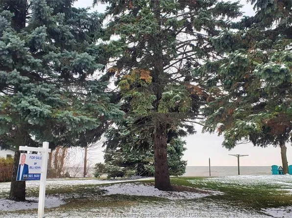 1351 Heritage Rd, Kingsville, ON N9Y 2E6