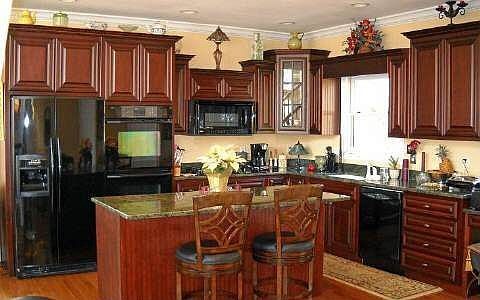 2nd image of 32 River Hollow Dr
