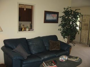 593 Hampton Ridge Dr, Akron, OH 44313