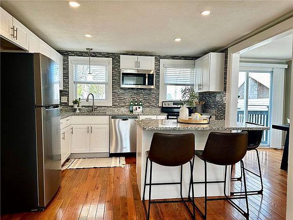 5th image of 143 River Vue Ave