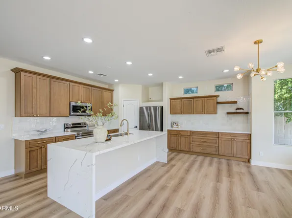 17473 W COCOPAH Street, Goodyear, AZ 85338