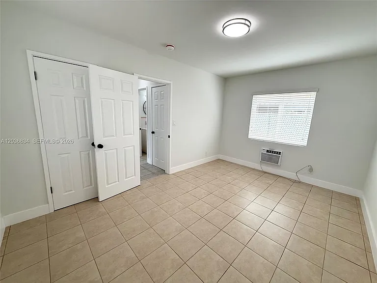2215 Madison St #5 — Photo 6