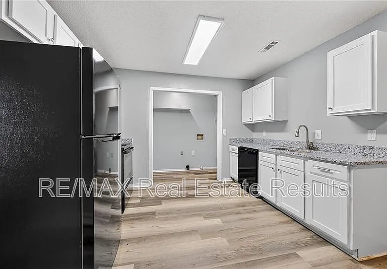 4418 W Acoma St — Photo 5
