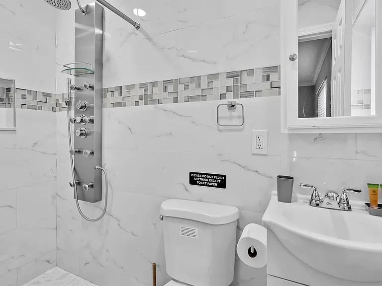 6860 Tyler St — Photo 9