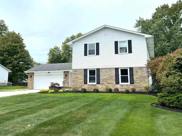 946 Brainard Rd, Highland Heights, OH 44143