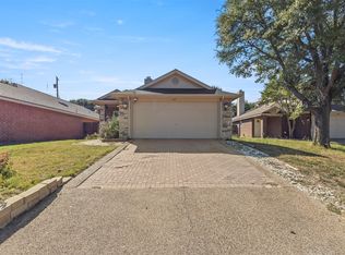 617 Imperial Pl, Cedar Hill, TX 75104