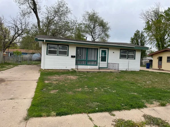 316 W 6th St, Haysville, KS 67060