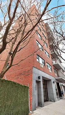 Rented by Hooli Homes New York Inc | media 23