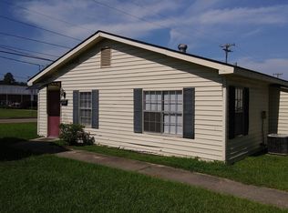 1030 W 1st St APT 3, Deridder, LA 70634
