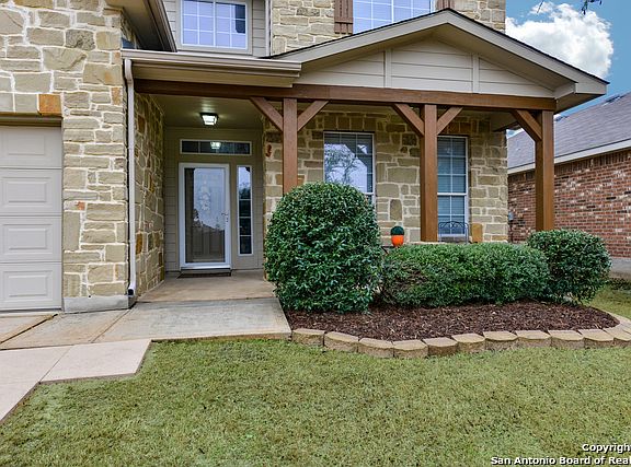 2nd image of 8407 Pale Horse Ln