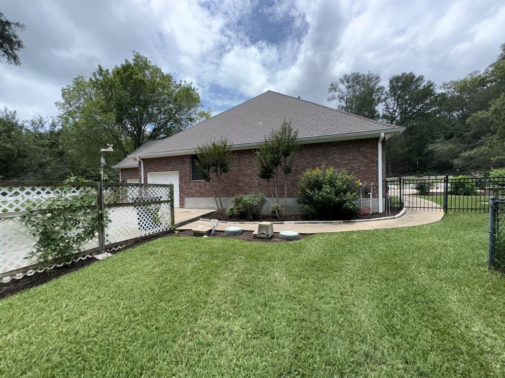 179 Mokuleia Cir, Bastrop, TX - View 4