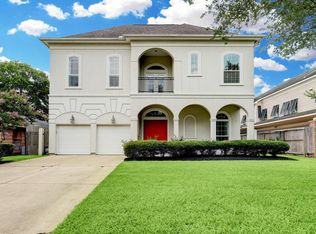 4626 Braeburn Dr, Bellaire, TX 77401