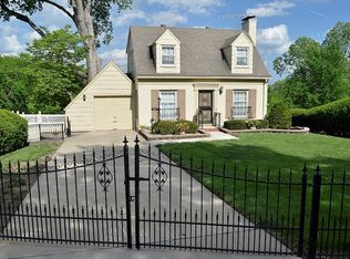 3953 N Briarcliff Rd, Kansas City, MO 64116