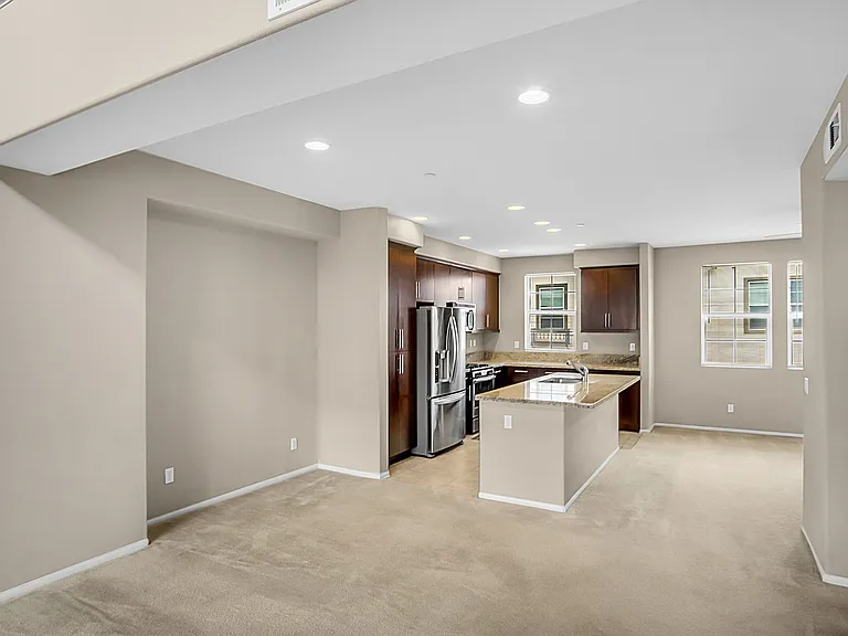 1870 Gladys Ave #107 — Photo 3