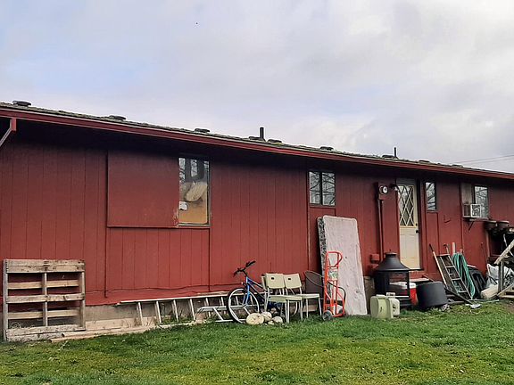 3rd image of 47 NE Skipanon Dr