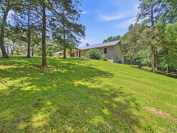 5th image of 3939 Burgio Ln