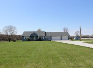 22116 S Knight Rd, Peculiar, MO 64078