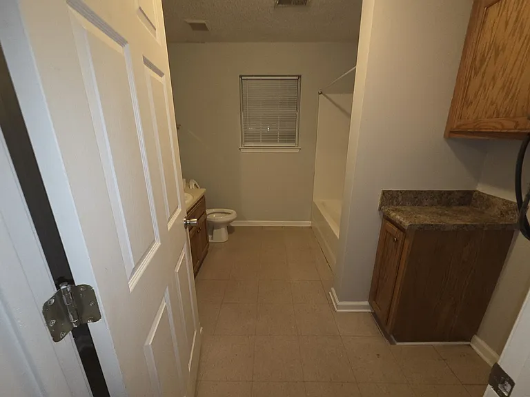 108 Hines Blvd #D — Photo 9