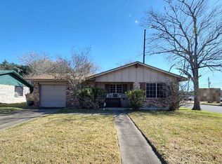 4602 Lilac Ln, Victoria, TX 77904