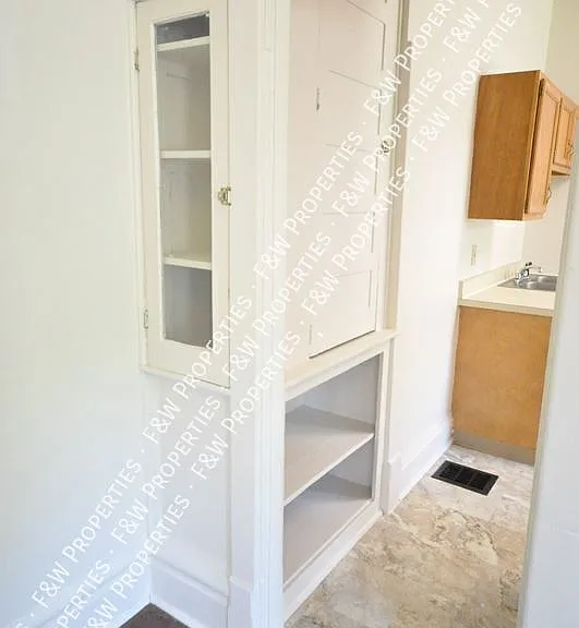 65 Douglass St — Photo 5