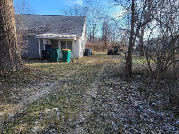 35331 Milleville Rd, Brownstown, MI 48173