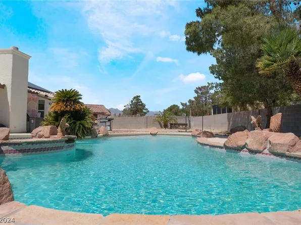 4484 Valley Regal Way, North Las Vegas, NV 89032