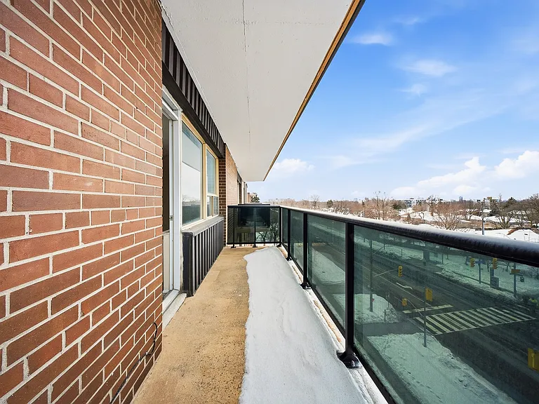 2275 Victoria Park Ave — Photo 11