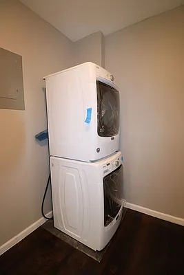 Rented by Bruma Realty LLC | media 7