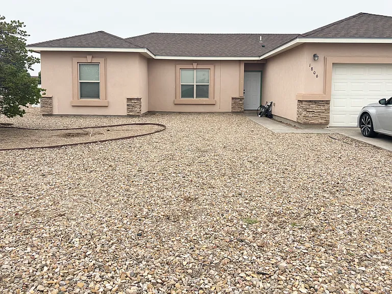 1806 W University Dr — Photo 1