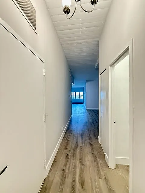 Studio, 900 sqft, $2,450 — Photo 2